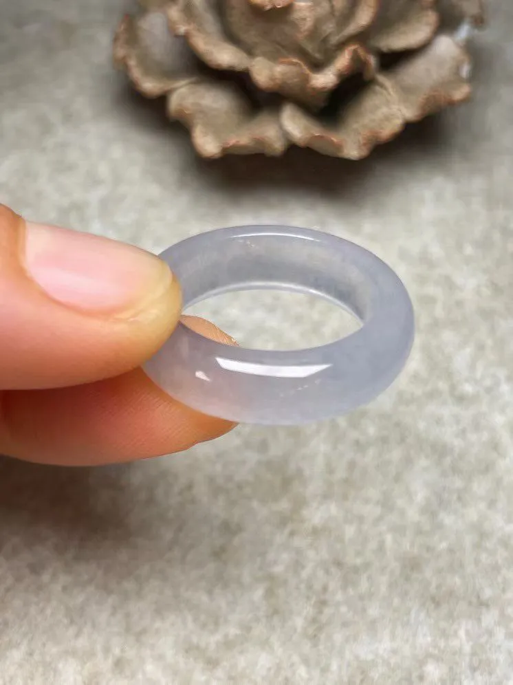 冰种【戒指】、种水好，玉质细腻 ，卖相好.