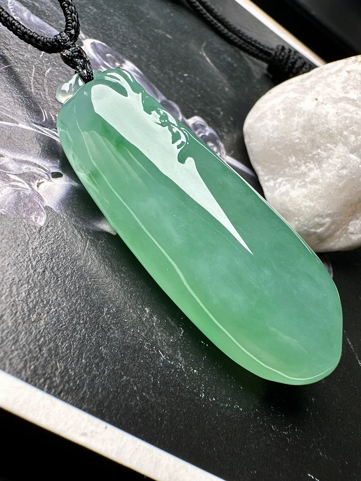 【冰种满绿大福瓜】质地冰润细腻，种老起光，收藏品质