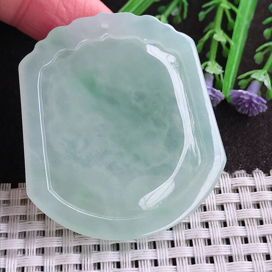 实拍A货翡翠50.8/45/5.2老坑冰胶果冻冰晴绿龙牌吊坠翡翠挂件