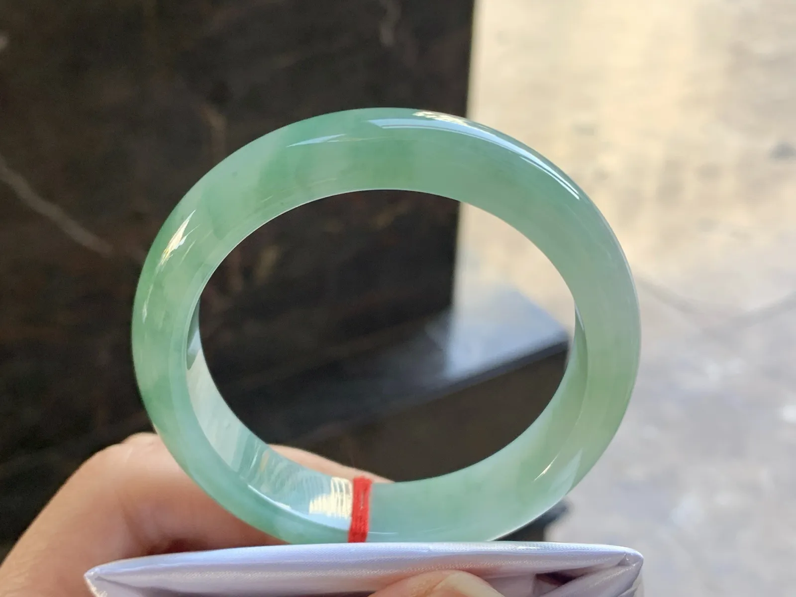 52-13-8.1

绿色手镯^_^鲜艳 细腻