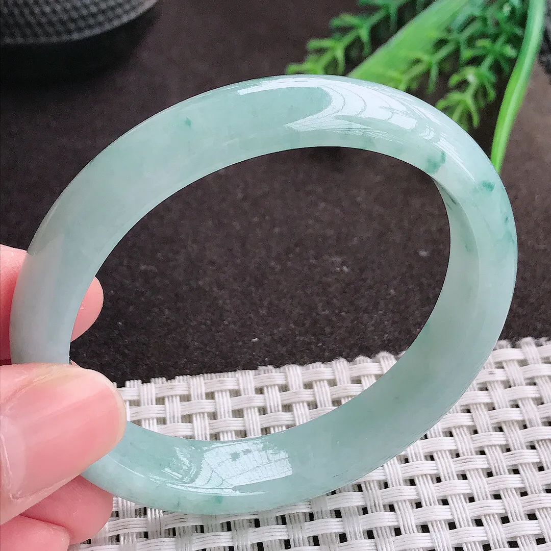 实拍A货翡翠57/50/12.9/7.8老坑秀气温润飘花贵妃手镯宽边翡翠玉镯