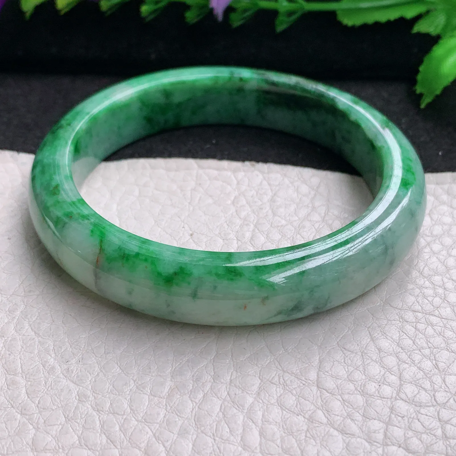 ll实拍58*12.5*8.5平安镯 缅甸翡翠精美辣绿水润宽边玉手镯 玉手环