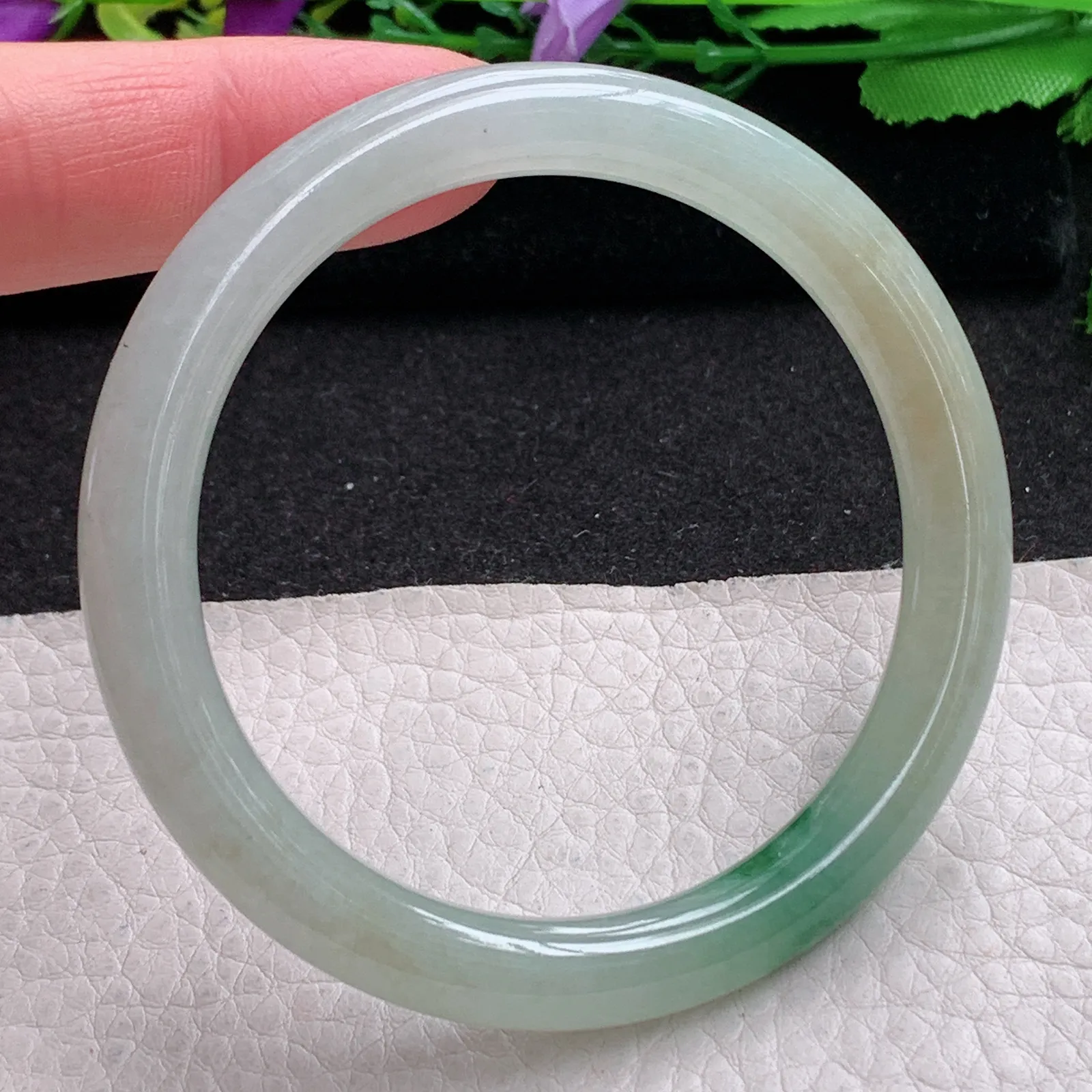 ll实拍55*8.3美人镯 缅甸翡翠精美冰润黄加绿圆条玉手镯 叮当镯