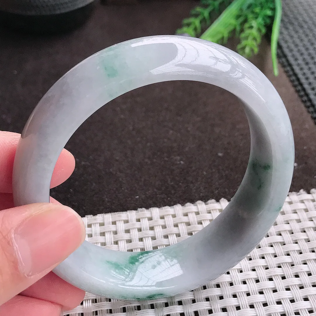实拍A货翡翠59/17.3/9轮胎镯老坑温润飘花手镯宽边翡翠玉镯