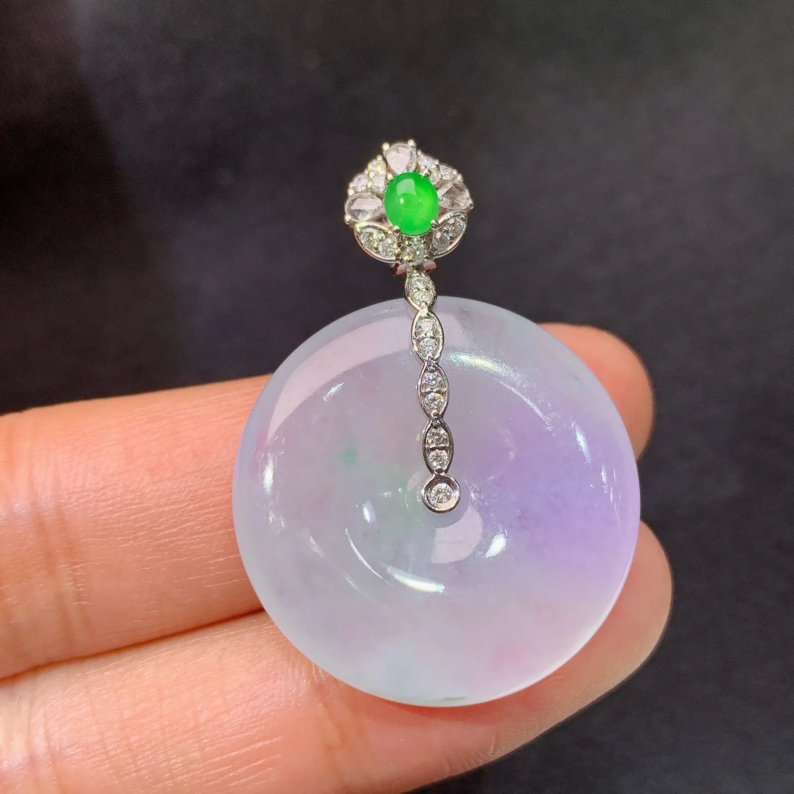 紫罗兰平安扣吊坠，18k金镶嵌，温润细腻，颜色鲜艳，Lp 尺寸34.8*25.2*5.2