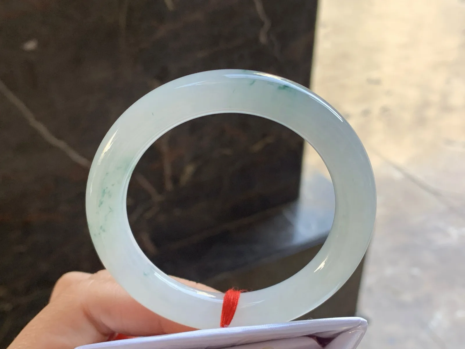 53-10

飘花圆条手镯^_^清新