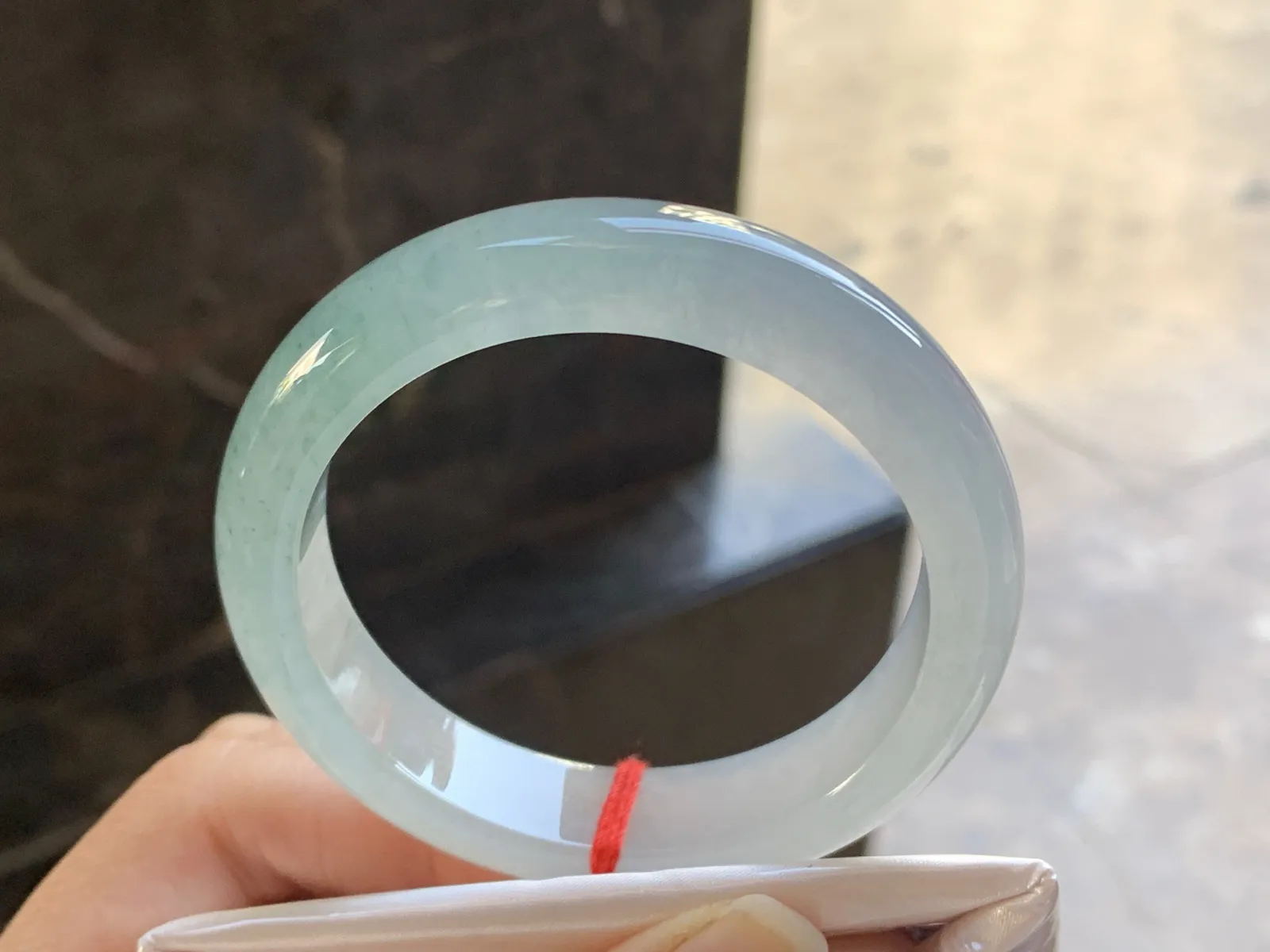 51-12.4-8

冰种手镯^_^清透 水润