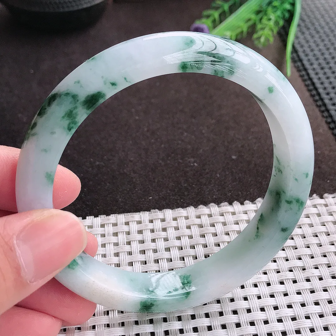 实拍A货翡翠62.5/12.5/8.8大圈口老坑精美温润飘花手镯宽边翡翠玉镯