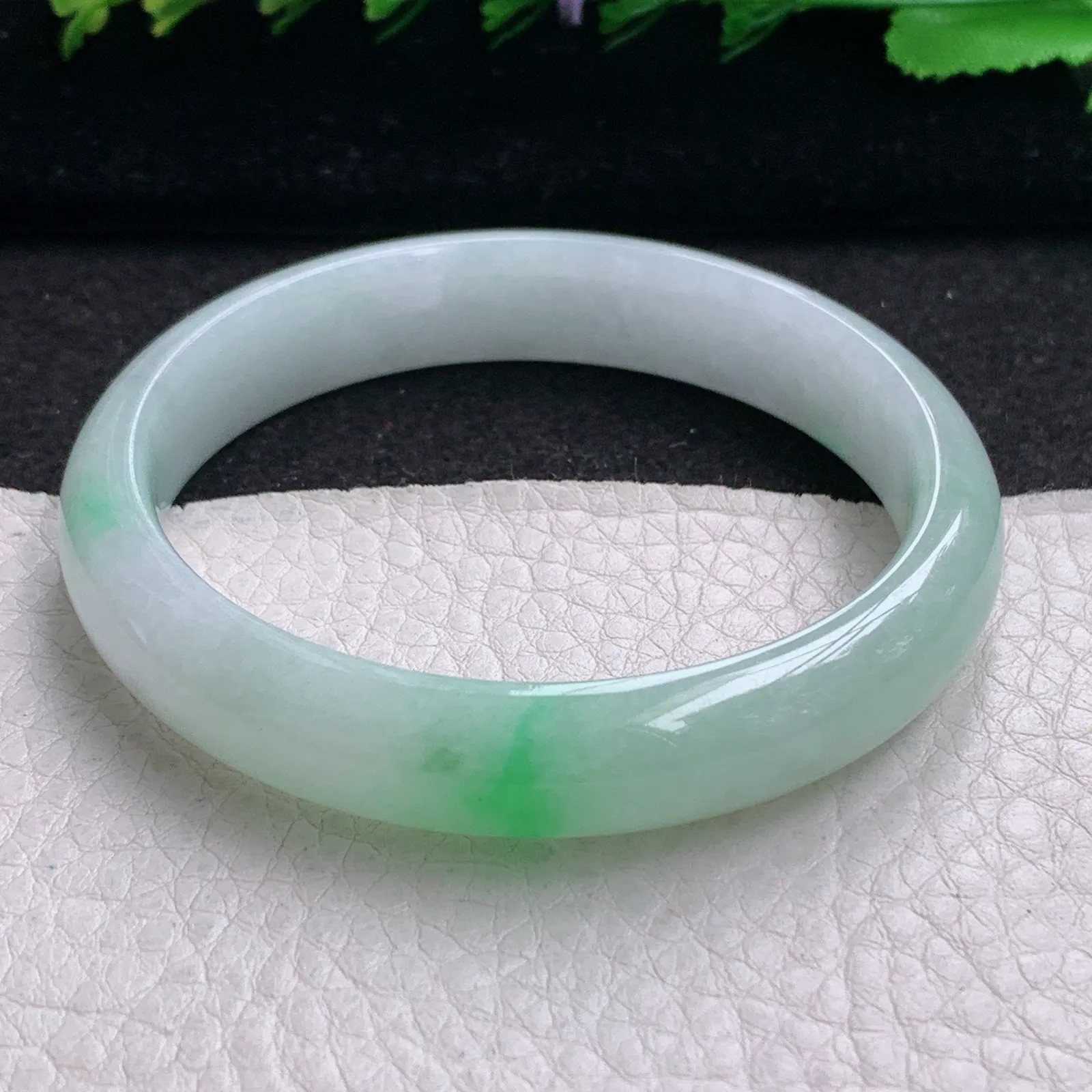 js实拍54.5*11.5*6.8平安镯 缅甸翡翠精美冰飘绿花宽边玉手镯 玉手环