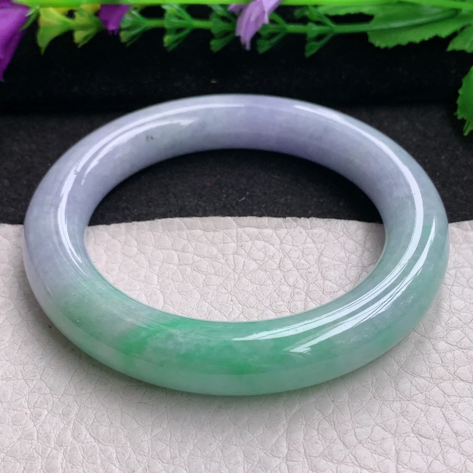 ll实拍56*11.6胖圆镯 缅甸翡翠精美春带彩圆条玉手镯 玉手环