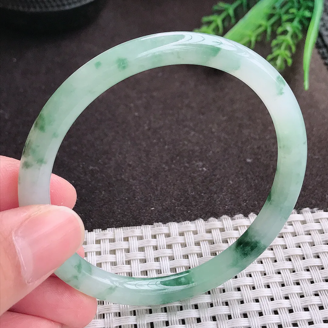 实拍A货翡翠58.5/6.8/7.2老坑冰润起胶飘花细条手镯翡翠叮当镯玉镯