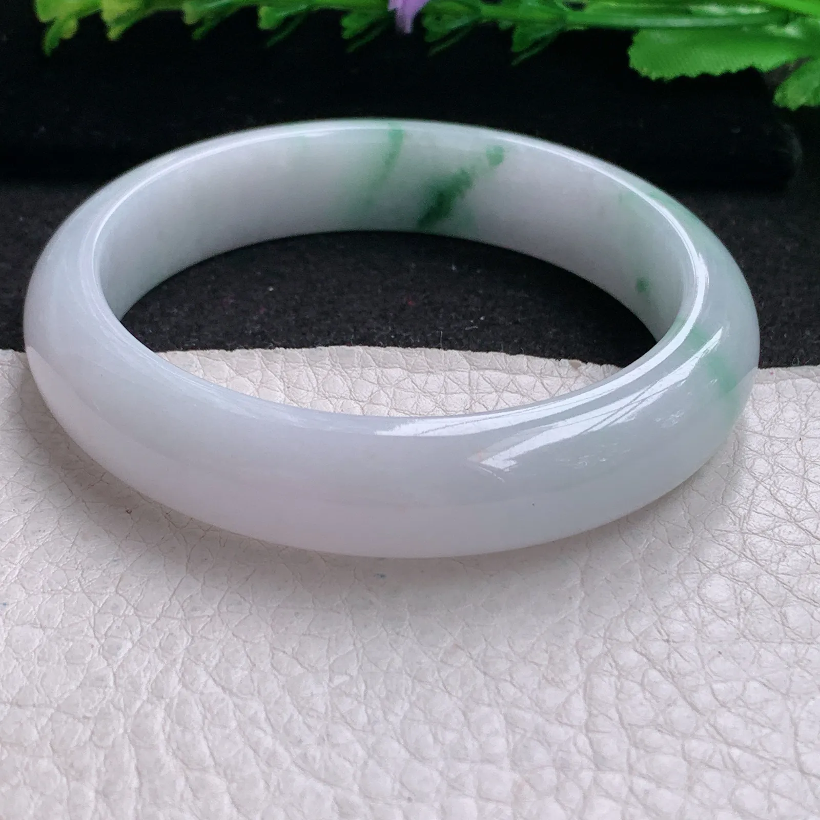 ee实拍59*13.4*8.2平安镯 缅甸翡翠精美飘花水润宽边玉手镯 玉手环