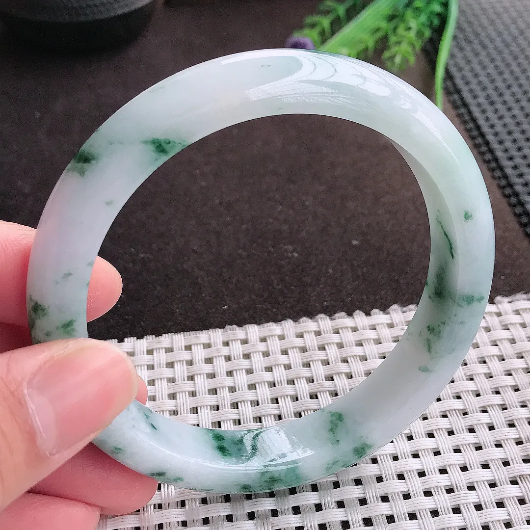 实拍A货翡翠62.5/12.5/8.8大圈口老坑精美温润飘花手镯宽边翡翠玉镯