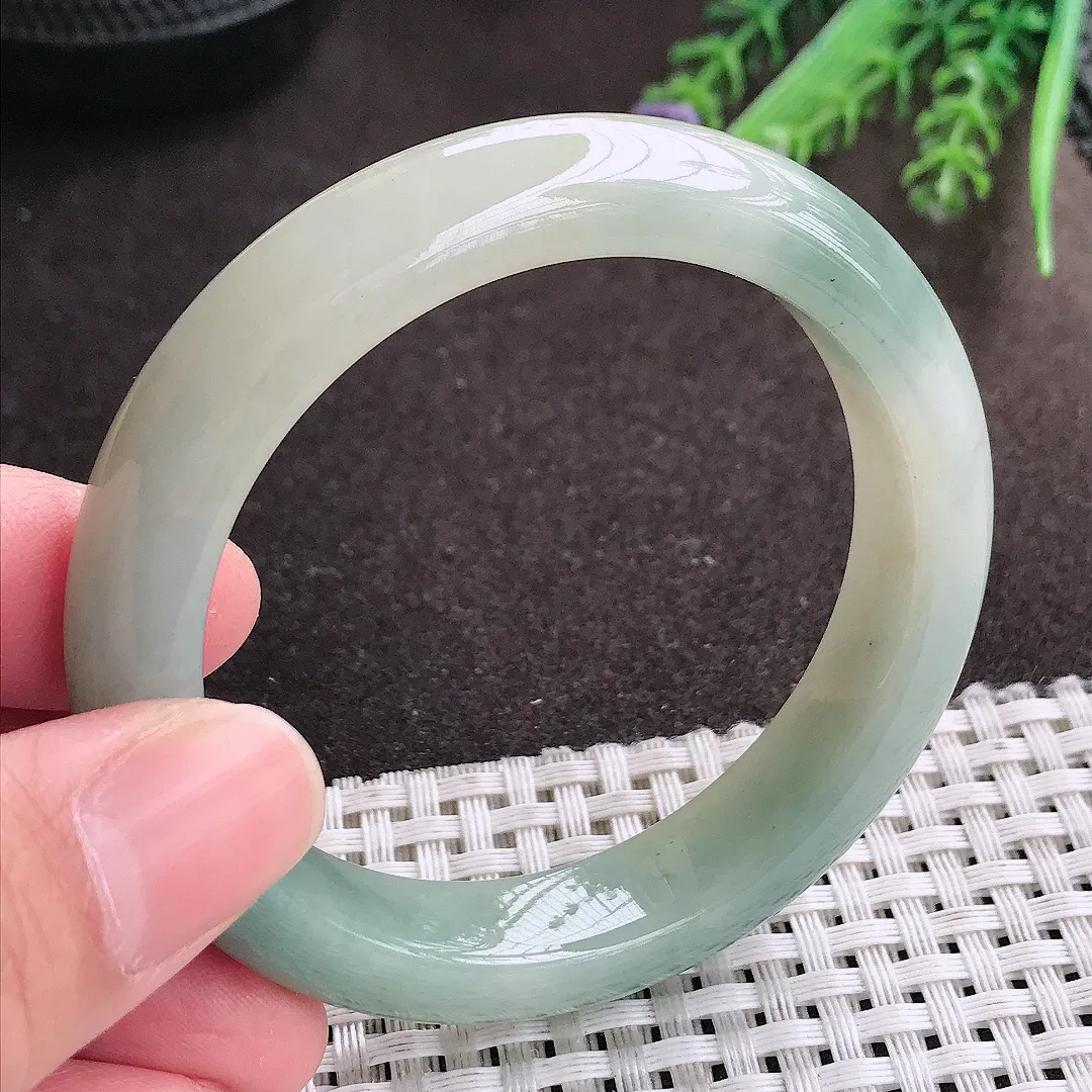 实拍A货翡翠52.5/11.8/8.5老坑冰润起胶特色飘花手镯宽边翡翠玉镯