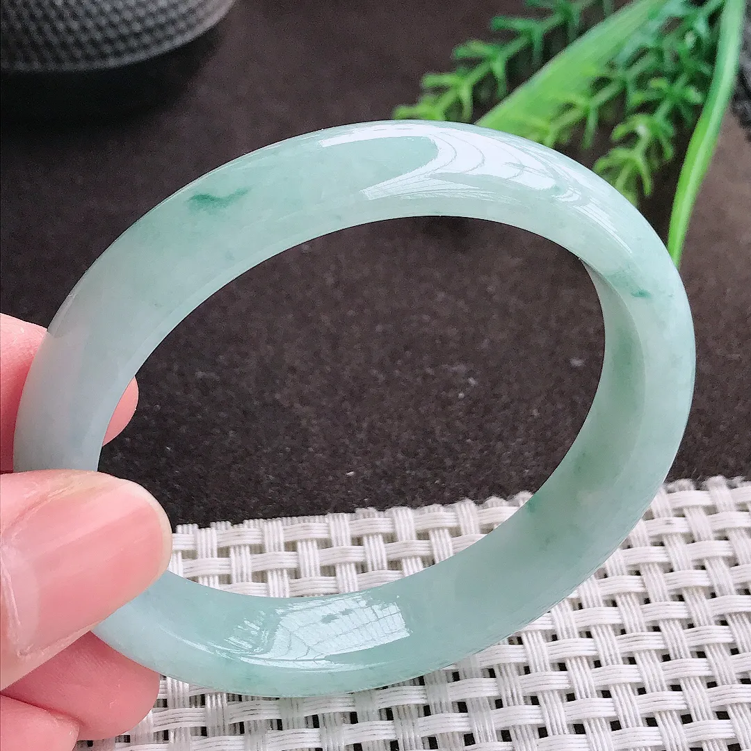 实拍A货翡翠57/50/12.9/7.8老坑秀气温润飘花贵妃手镯宽边翡翠玉镯