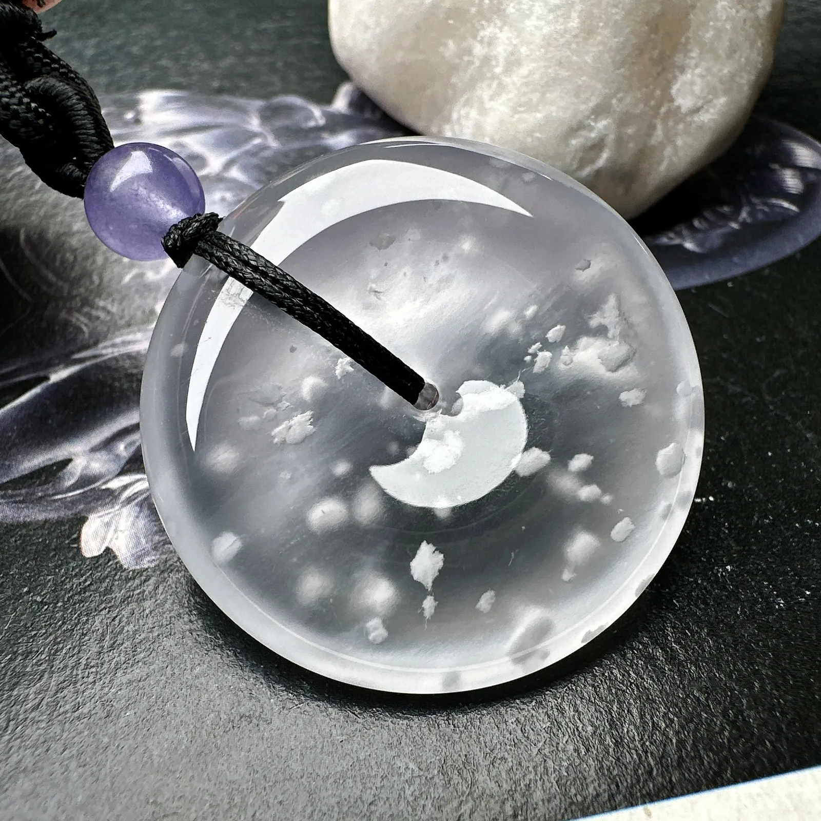 【玻璃种平安扣吊坠】雪花棉老料，玻璃光泽，晶莹剔透，冰感十足，通透闪亮，收藏品质