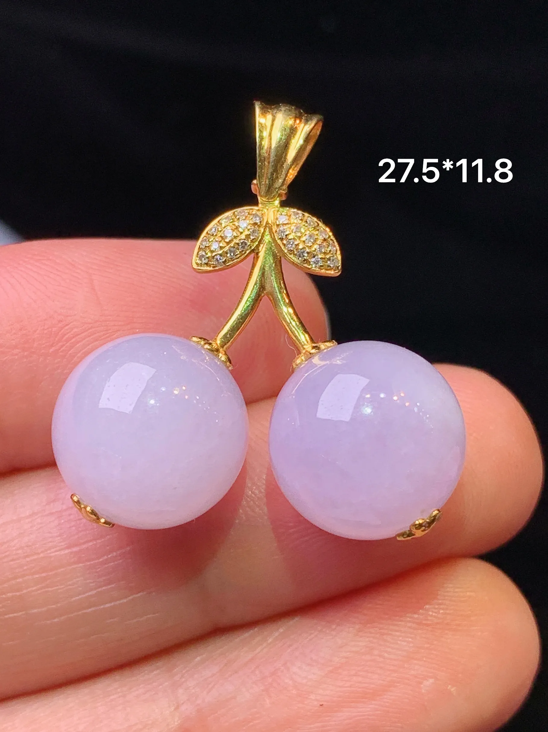 18金钻镶嵌紫罗兰圆珠吊坠 玉质细腻 色泽清新艳丽 整体尺寸27.5*11.8