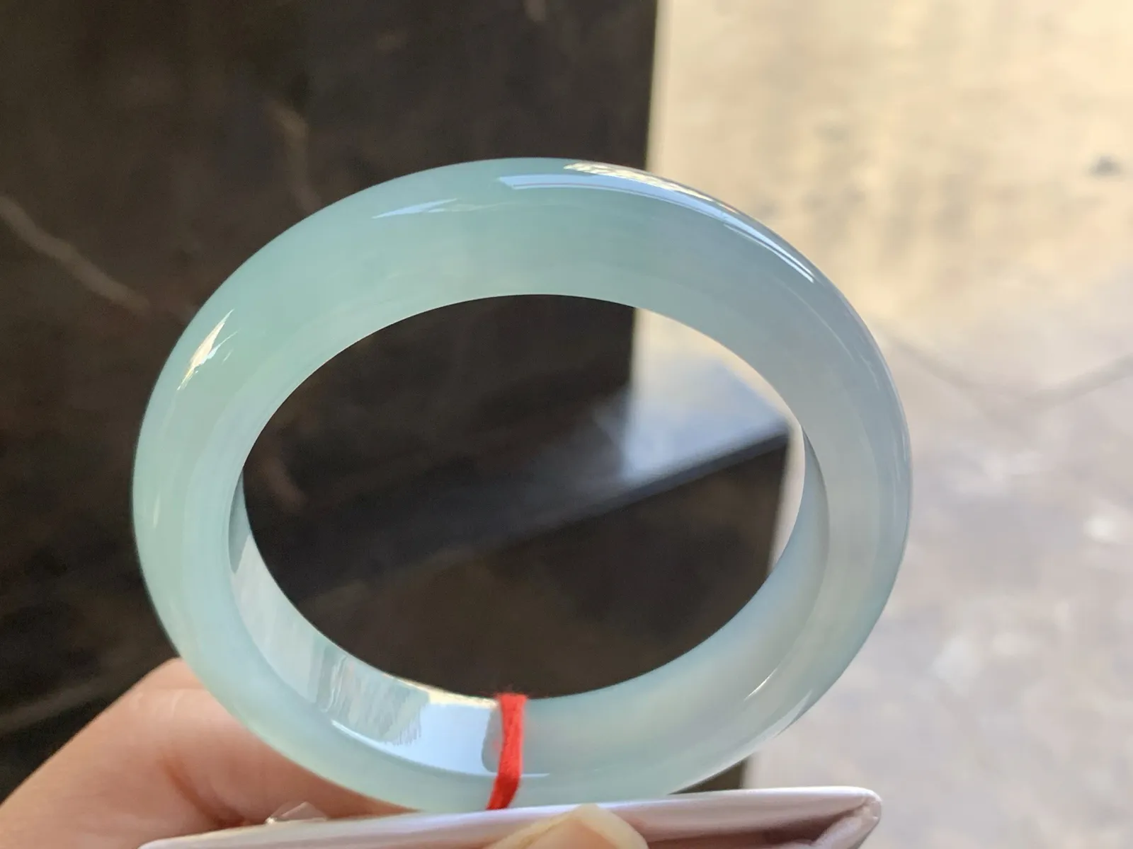 55.5-12.5-9

冰蓝手镯^_^水润冰透 清新