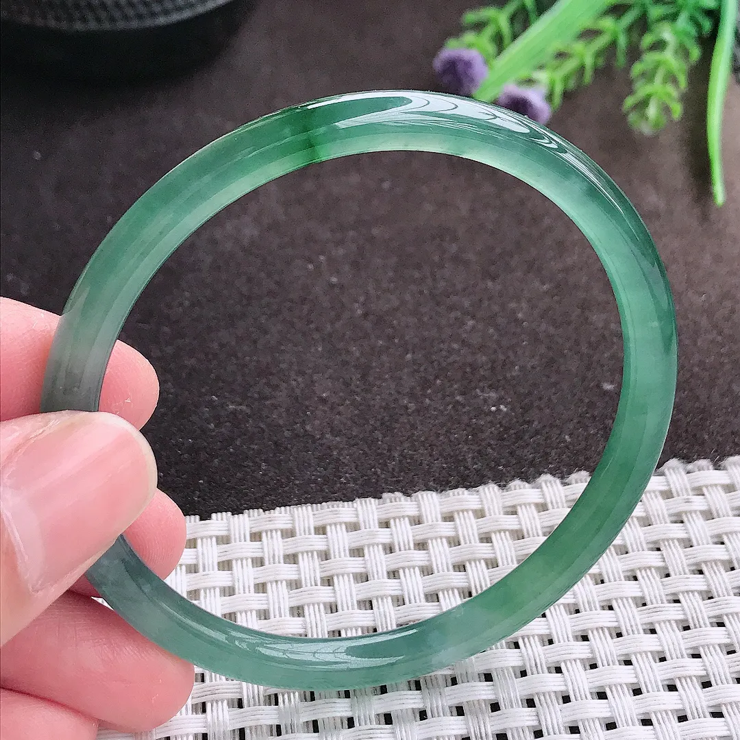 实拍A货翡翠58/5.8老坑冰胶水灵满色蓝韵手镯圆条翡翠玉镯叮当镯