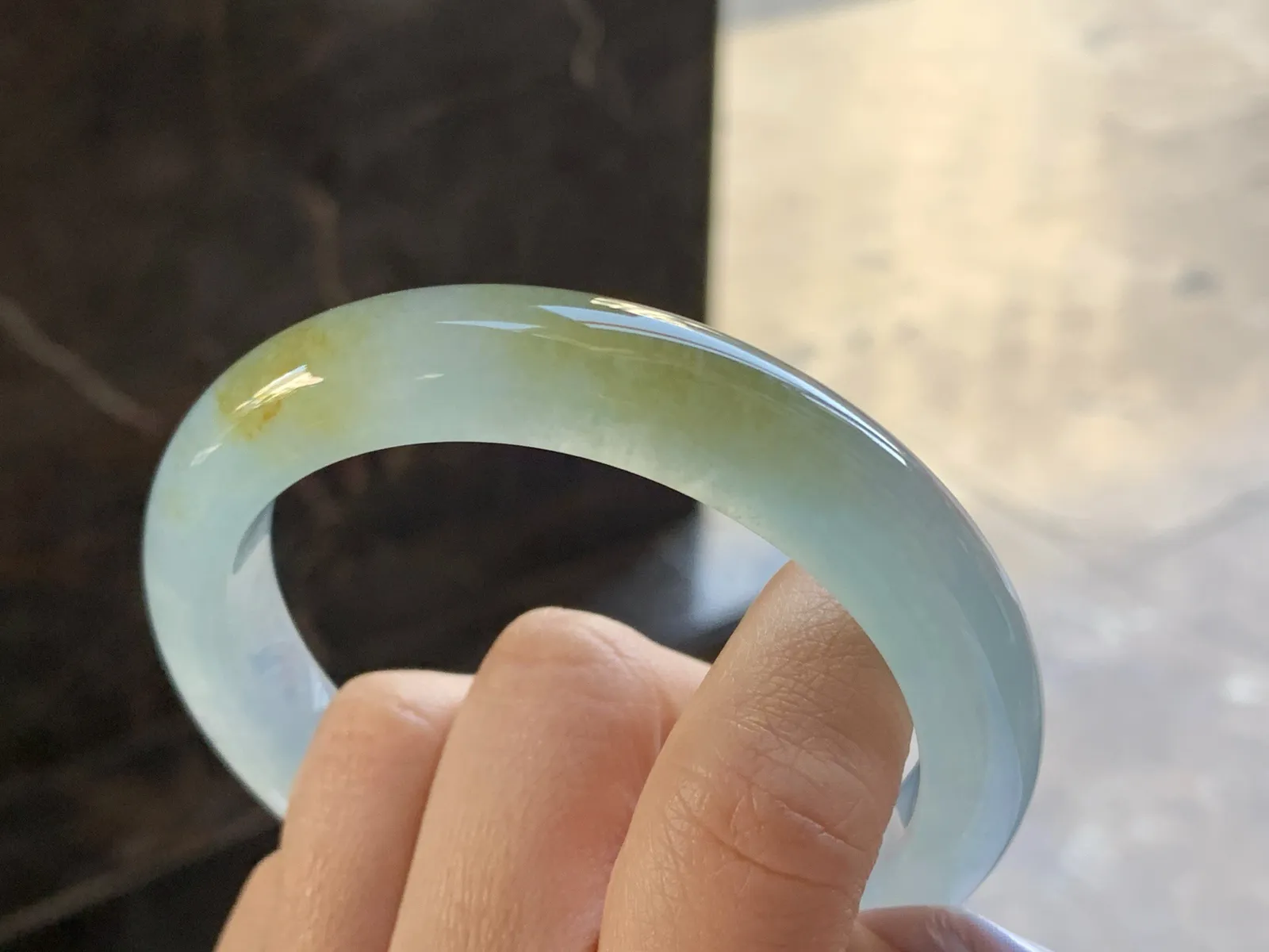 59-12.2-9.2

冰黄大圈手镯^_^透亮 荧光十足