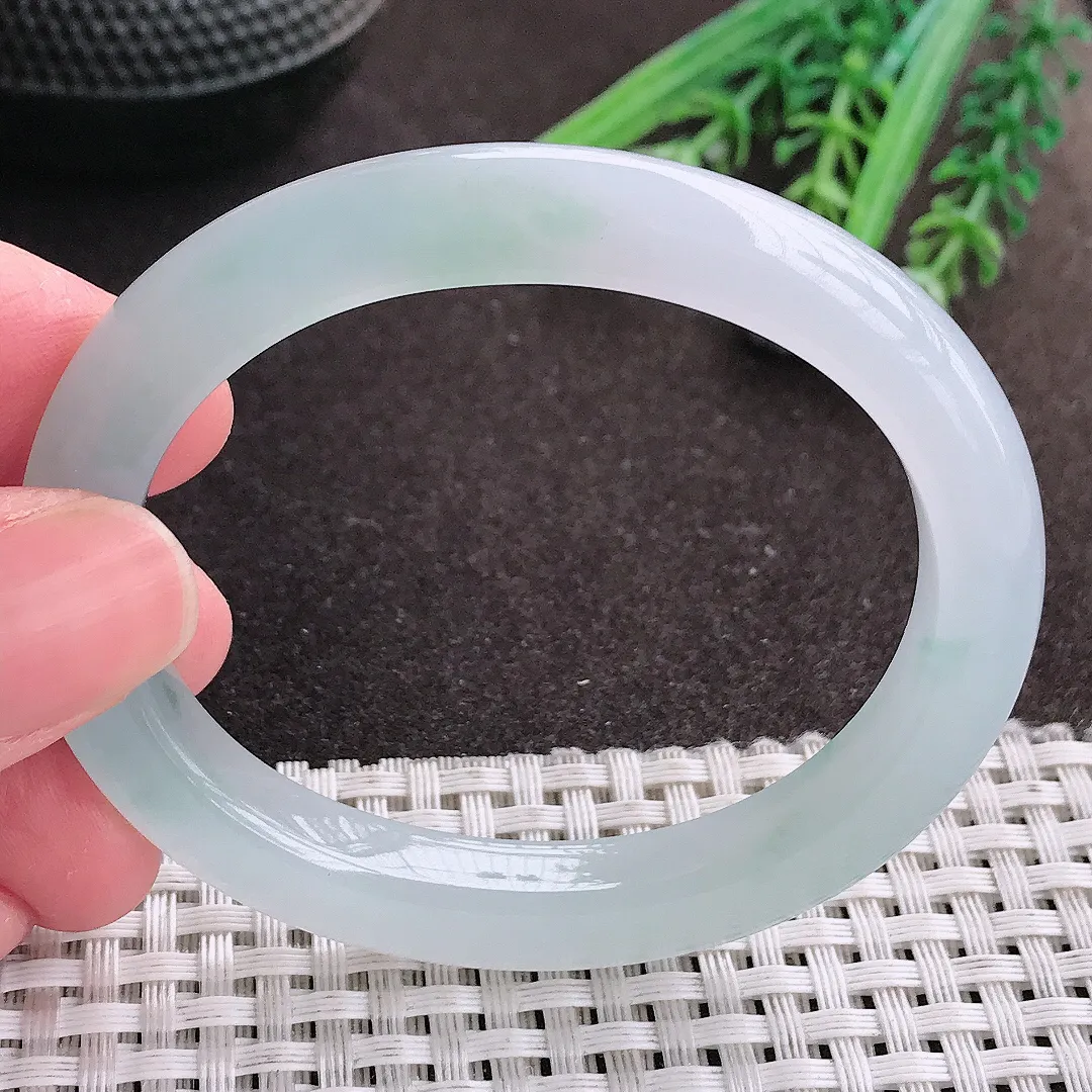 实拍A货翡翠54/46/8.9/8.2老坑冰种果冻胶天空蓝贵妃手镯翡翠玉镯