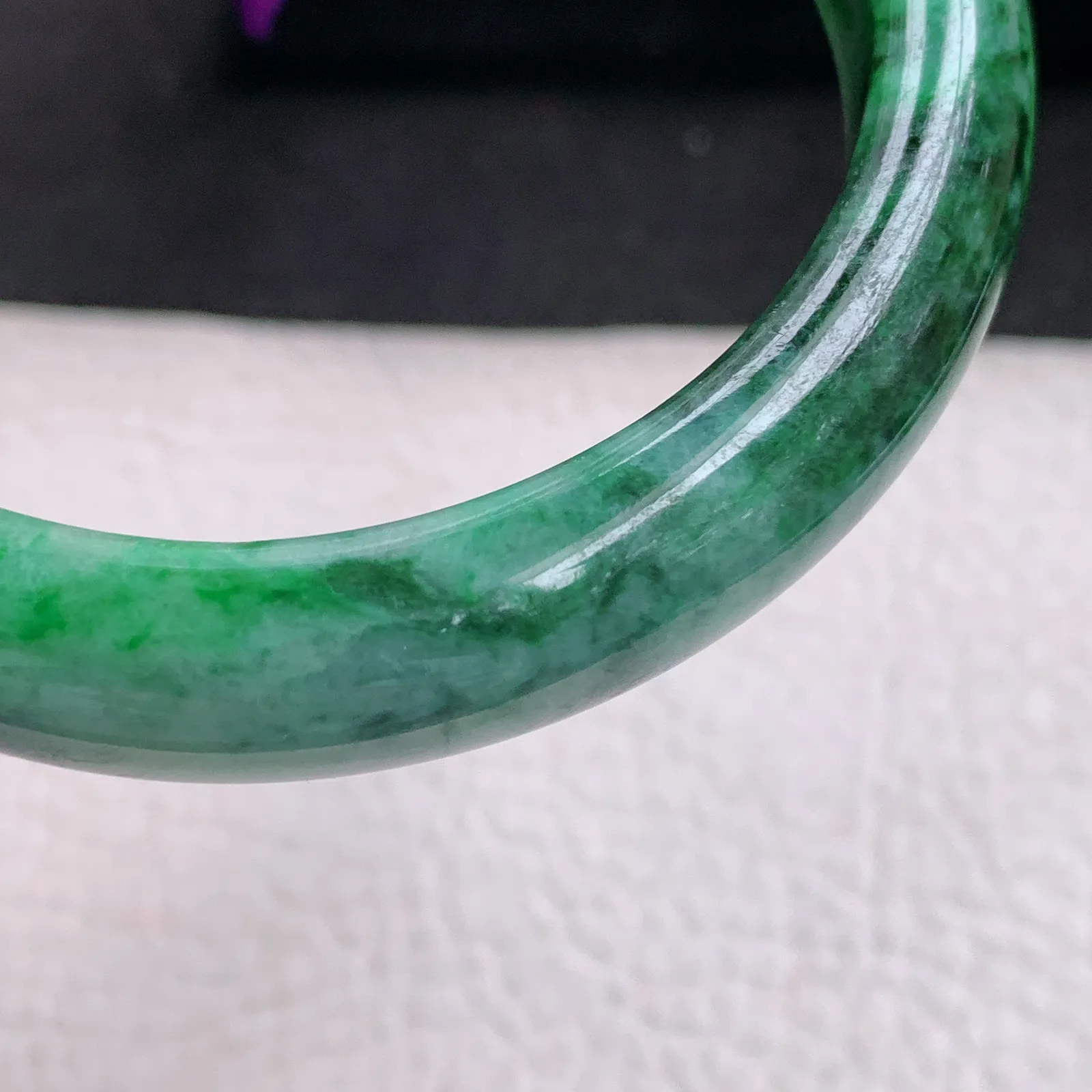 ll实拍58*12.5*8.5平安镯 缅甸翡翠精美辣绿水润宽边玉手镯 玉手环