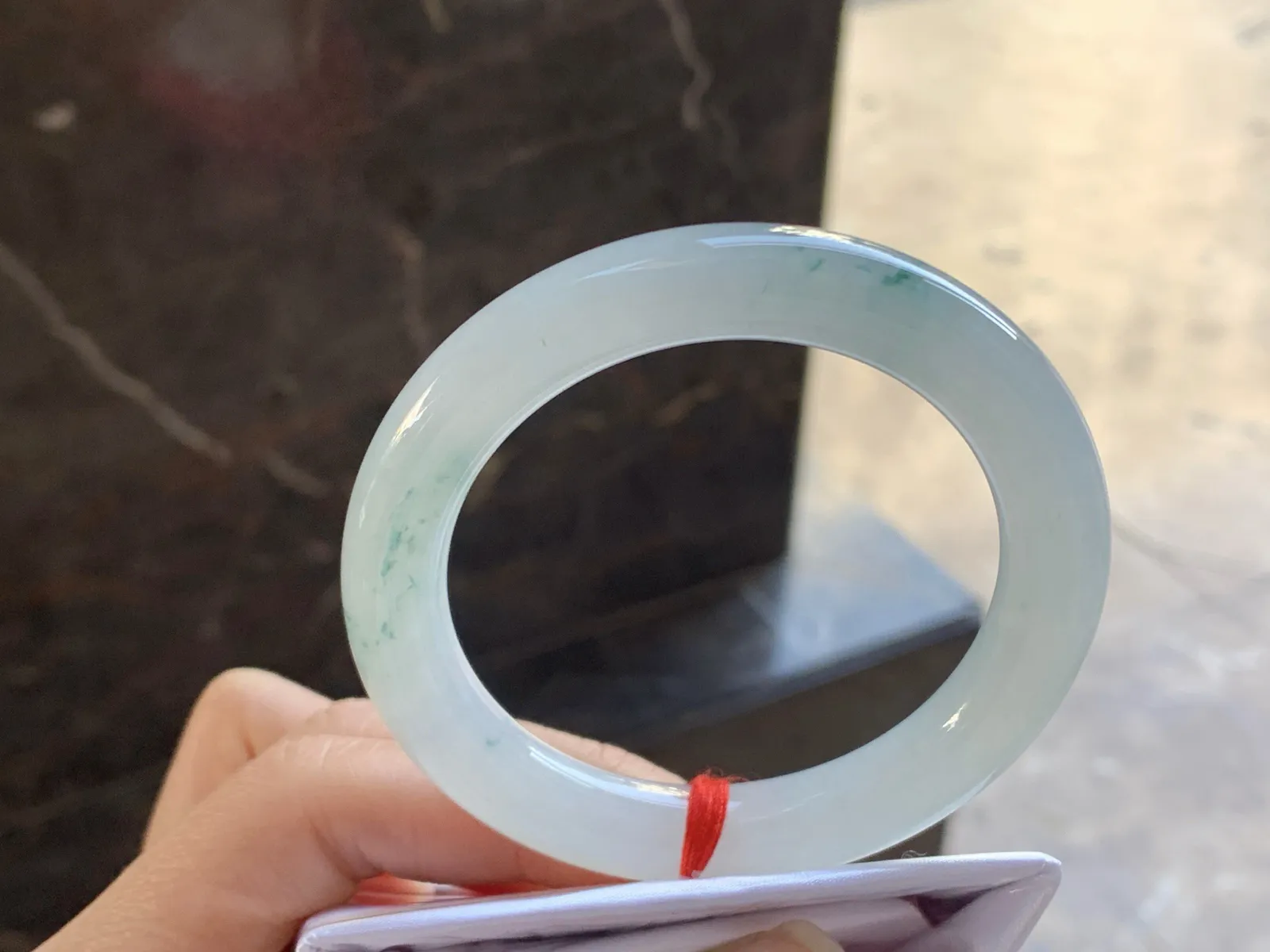 53-10

飘花圆条手镯^_^清新