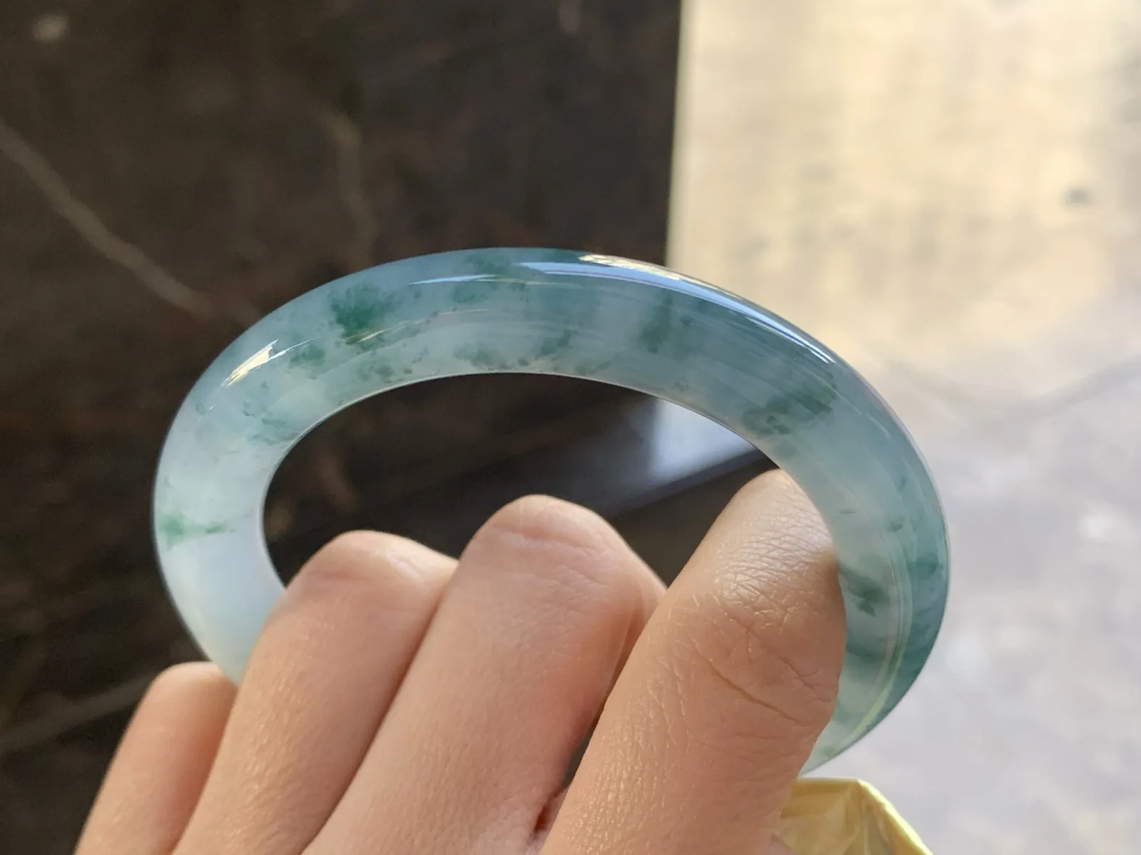 55-9.8

蓝花圆条手镯^_^水润冰透 飘花浓郁