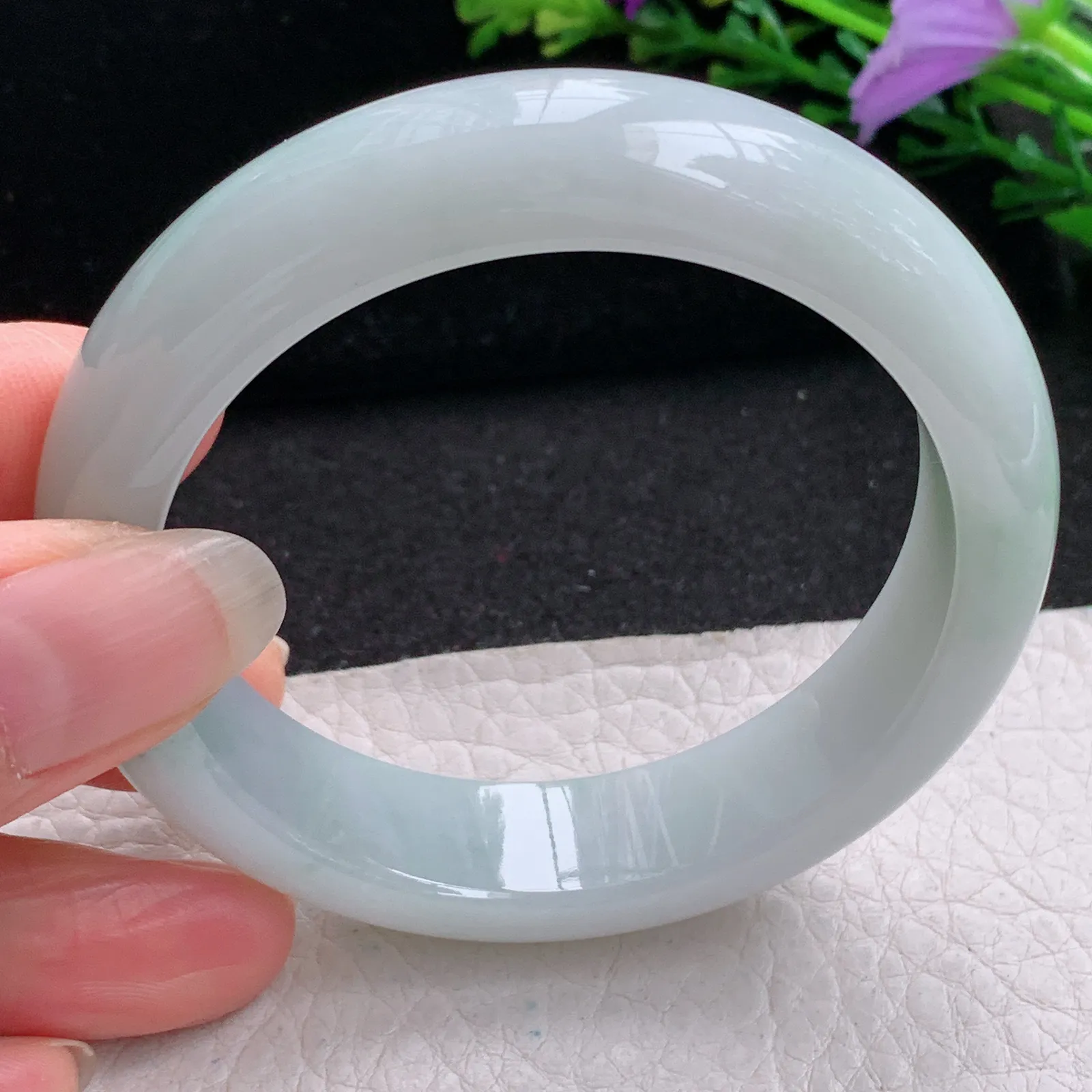 nr实拍54*14*8.3平安镯 缅甸翡翠精美飘花水润宽边玉手镯 玉手环