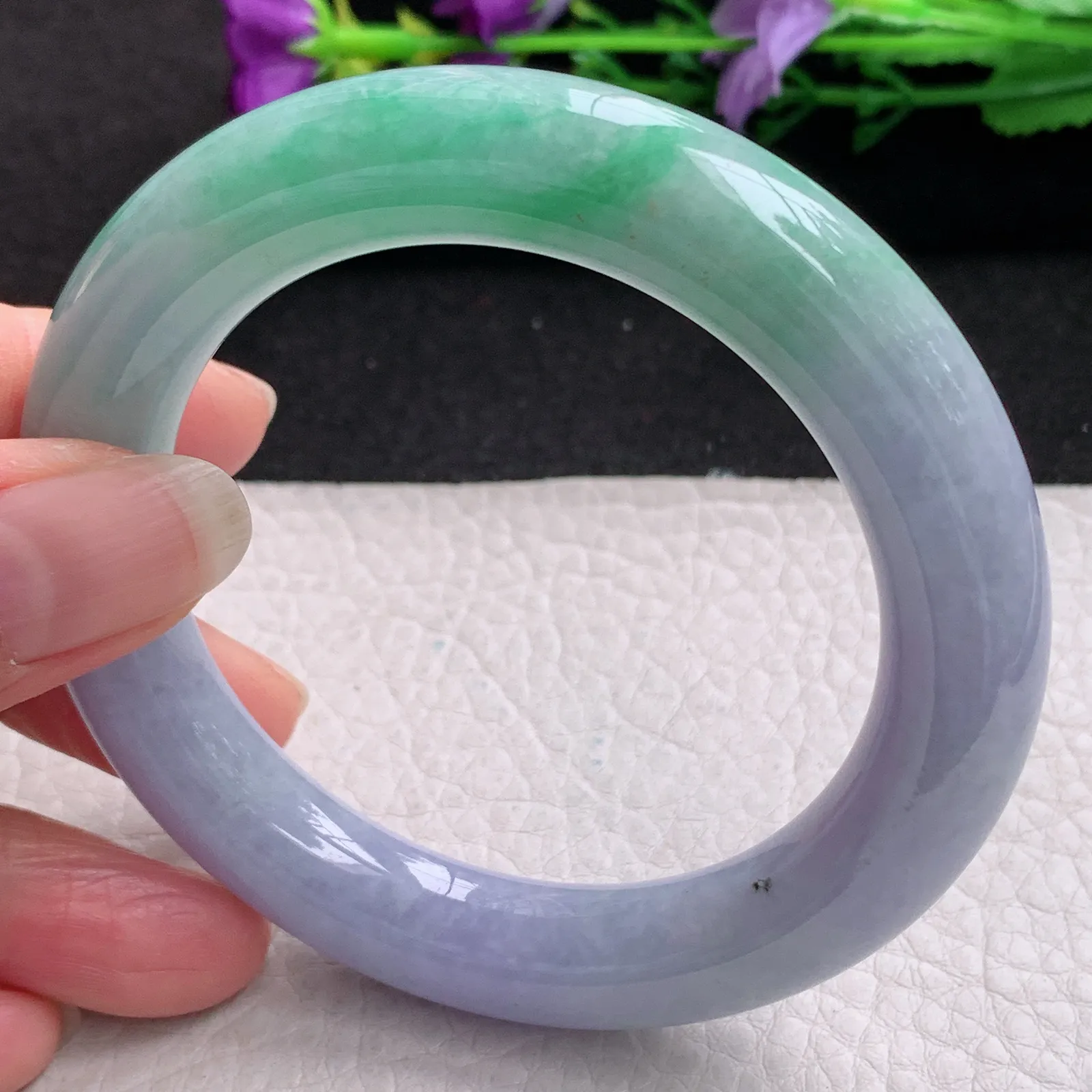 ll实拍56*11.6胖圆镯 缅甸翡翠精美春带彩圆条玉手镯 玉手环