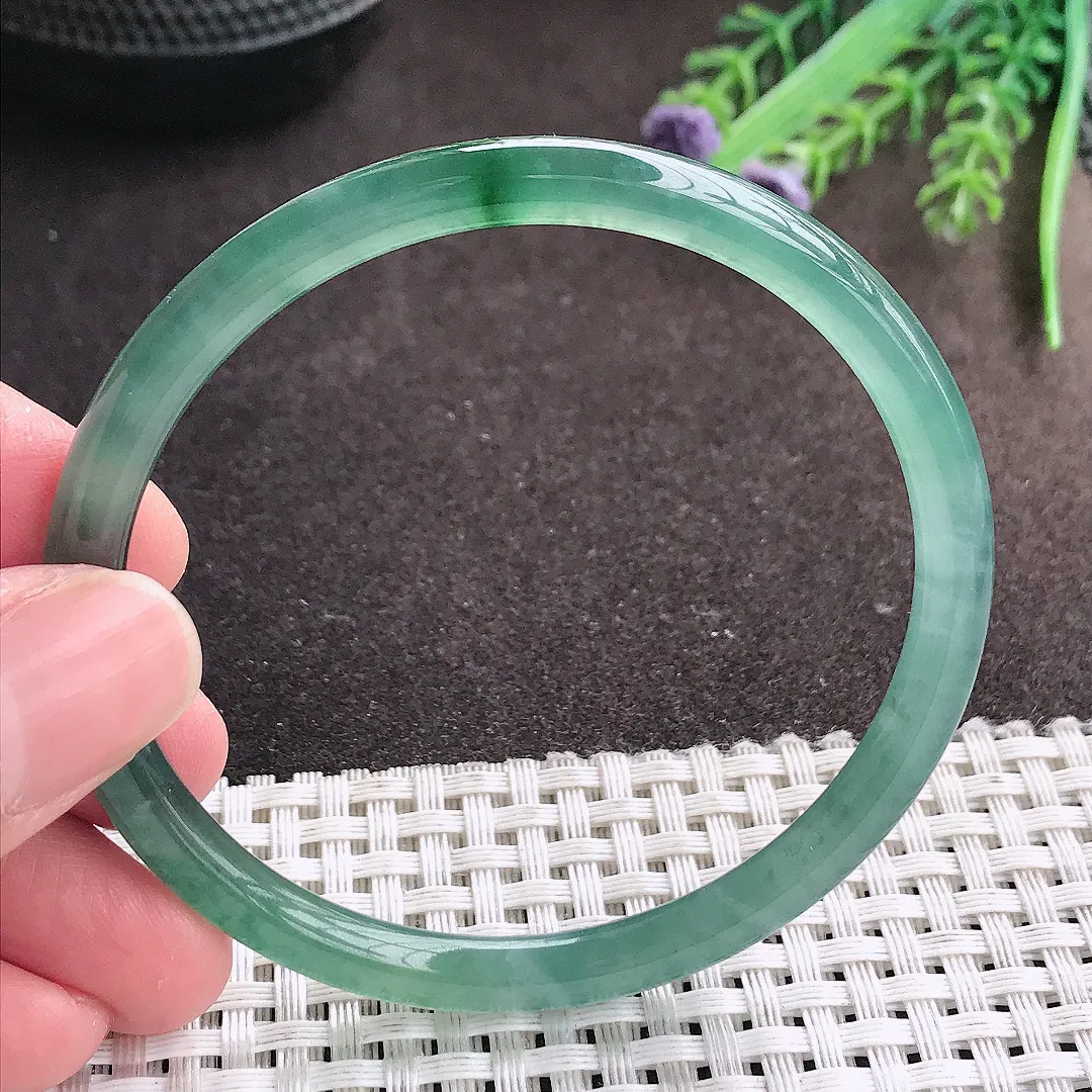 实拍A货翡翠58/5.8老坑冰胶水灵满色蓝韵手镯圆条翡翠玉镯叮当镯