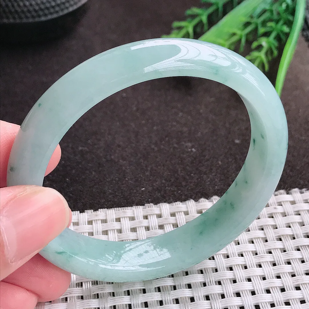 实拍A货翡翠57/50/12.9/7.8老坑秀气温润飘花贵妃手镯宽边翡翠玉镯