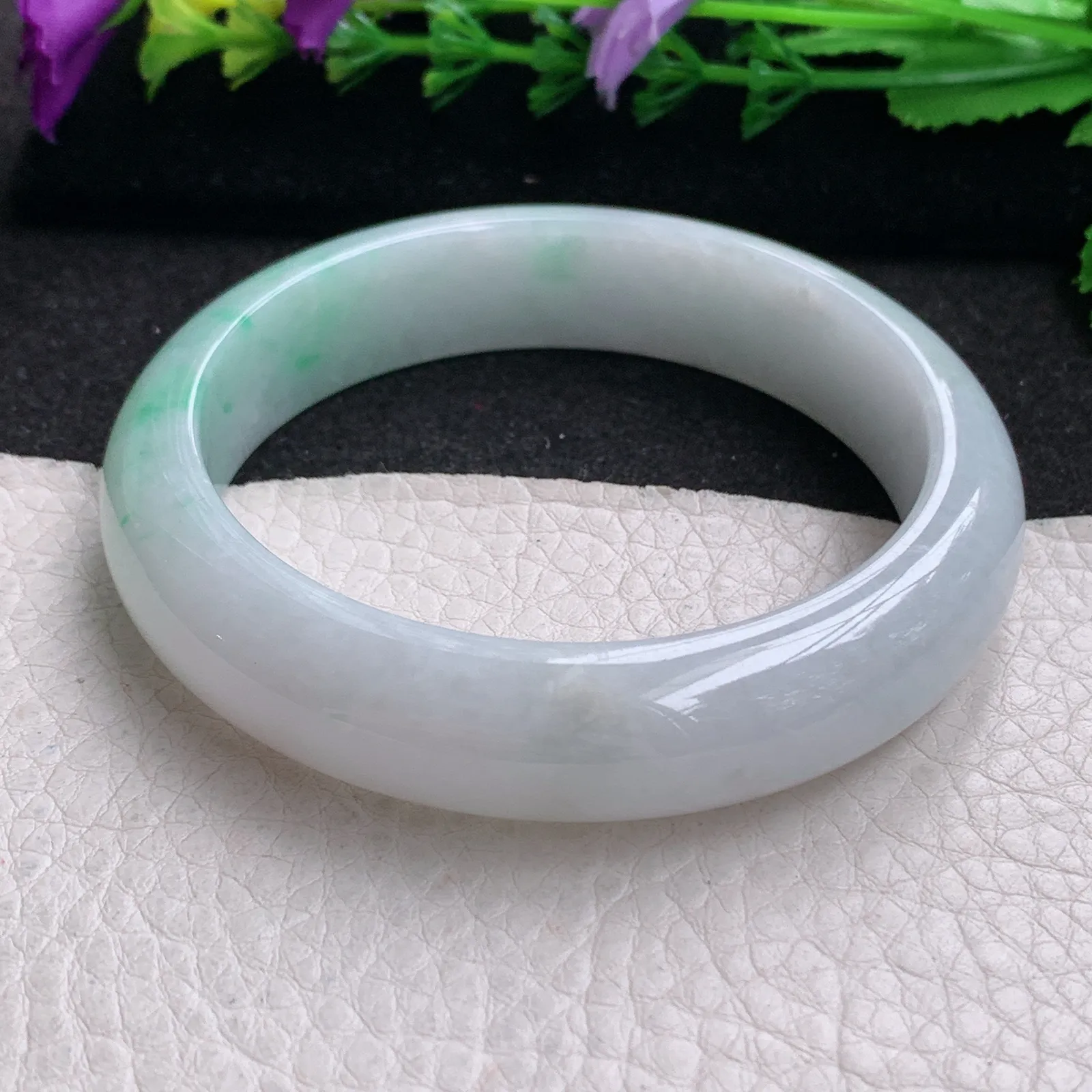 ll实拍58*14*8.5平安镯 缅甸翡翠精美飘绿水润宽边玉手镯 玉手环