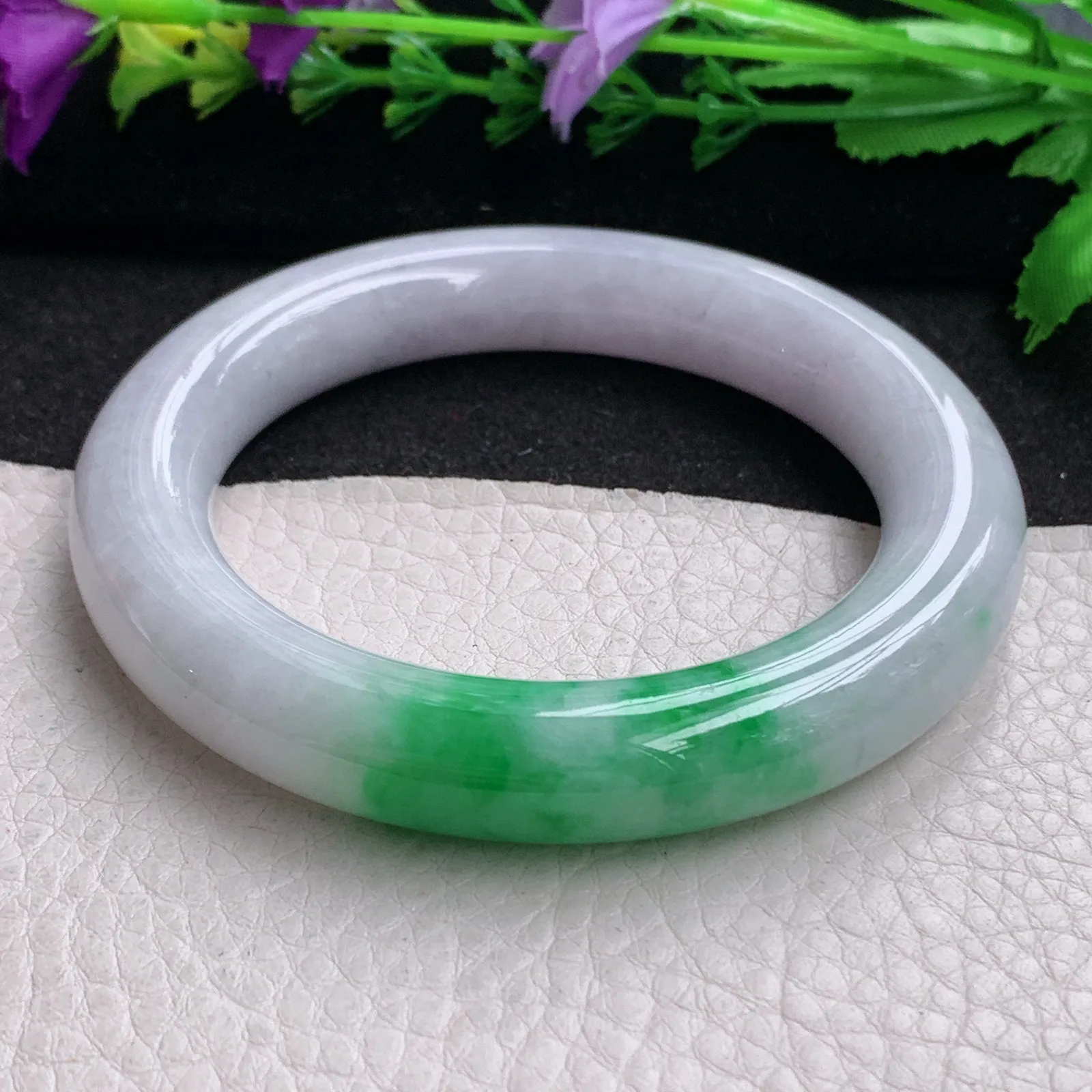 ll实拍57.5*12胖圆镯 缅甸翡翠精美春带彩圆条大气玉手镯 人镯
