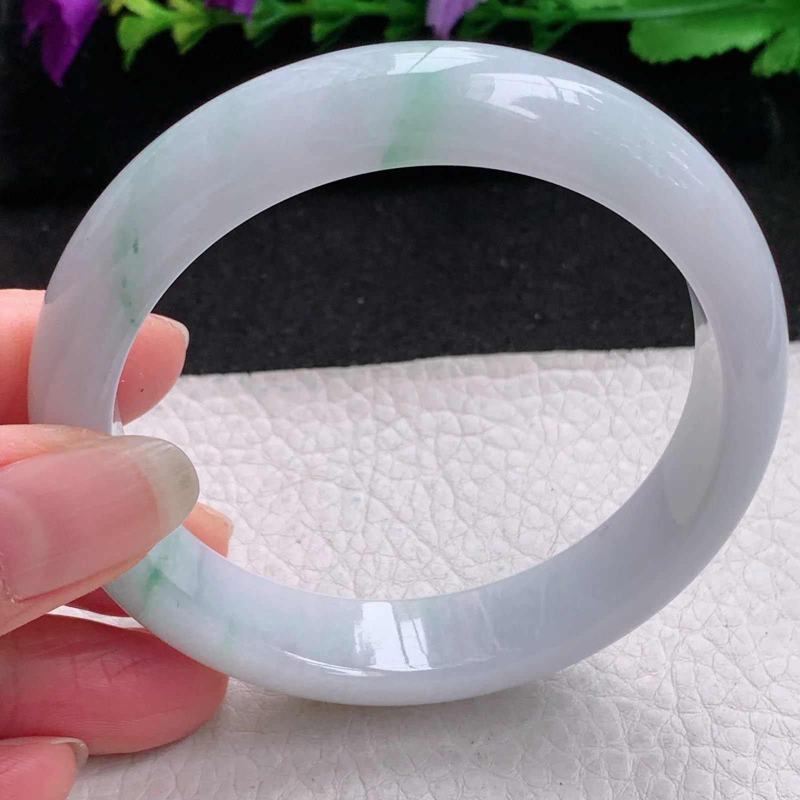 ee实拍59*13.4*8.2平安镯 缅甸翡翠精美飘花水润宽边玉手镯 玉手环