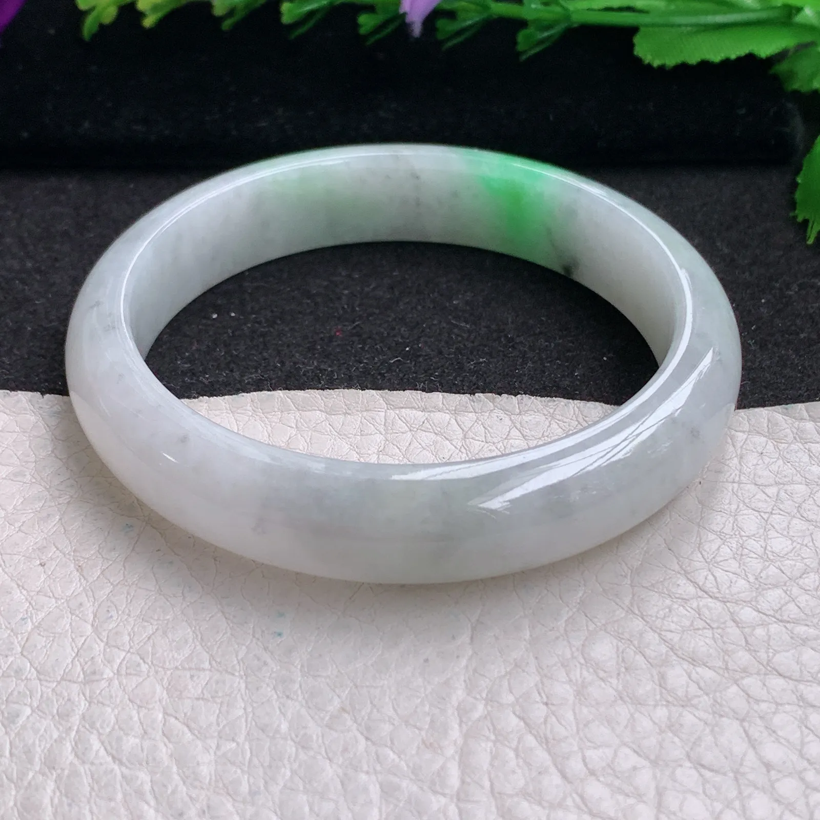 ll实拍58*12.5*8平安镯 缅甸翡翠精美飘绿水润宽边玉手镯 玉手环