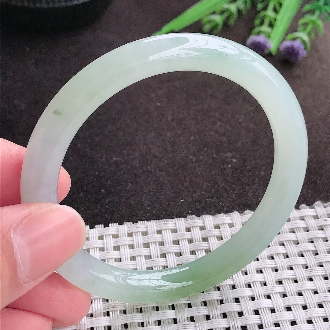 实拍A货翡翠53.5/7.9/7.8老坑冰胶果冻冰晴圆条手镯翡翠玉镯