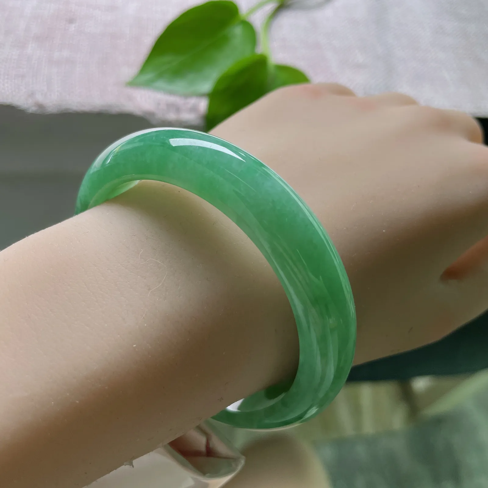 56.3/13.3/8.5，绿豆底正圈，贵气，耐看，春色满园，沉稳大气，完美