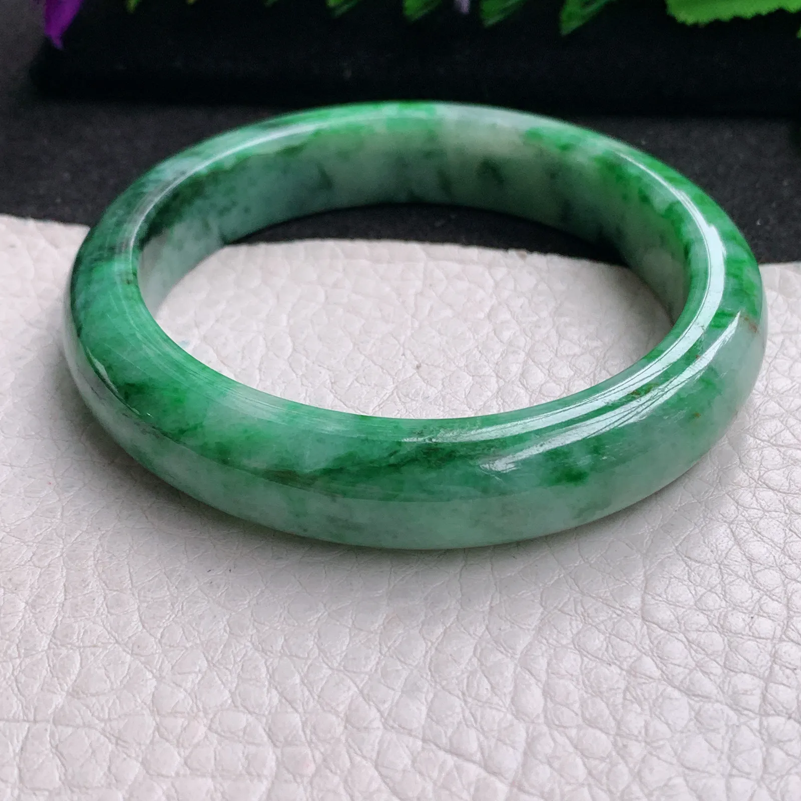 ll实拍58*12.5*8.5平安镯 缅甸翡翠精美辣绿水润宽边玉手镯 玉手环