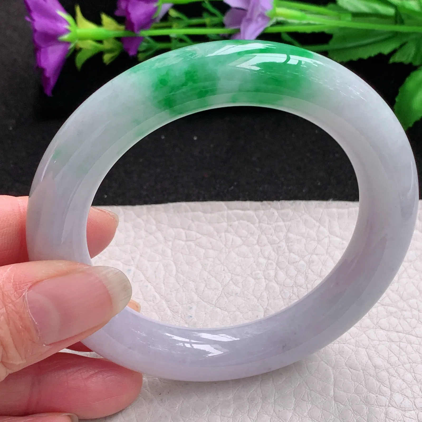 ll实拍57.5*12胖圆镯 缅甸翡翠精美春带彩圆条大气玉手镯 人镯