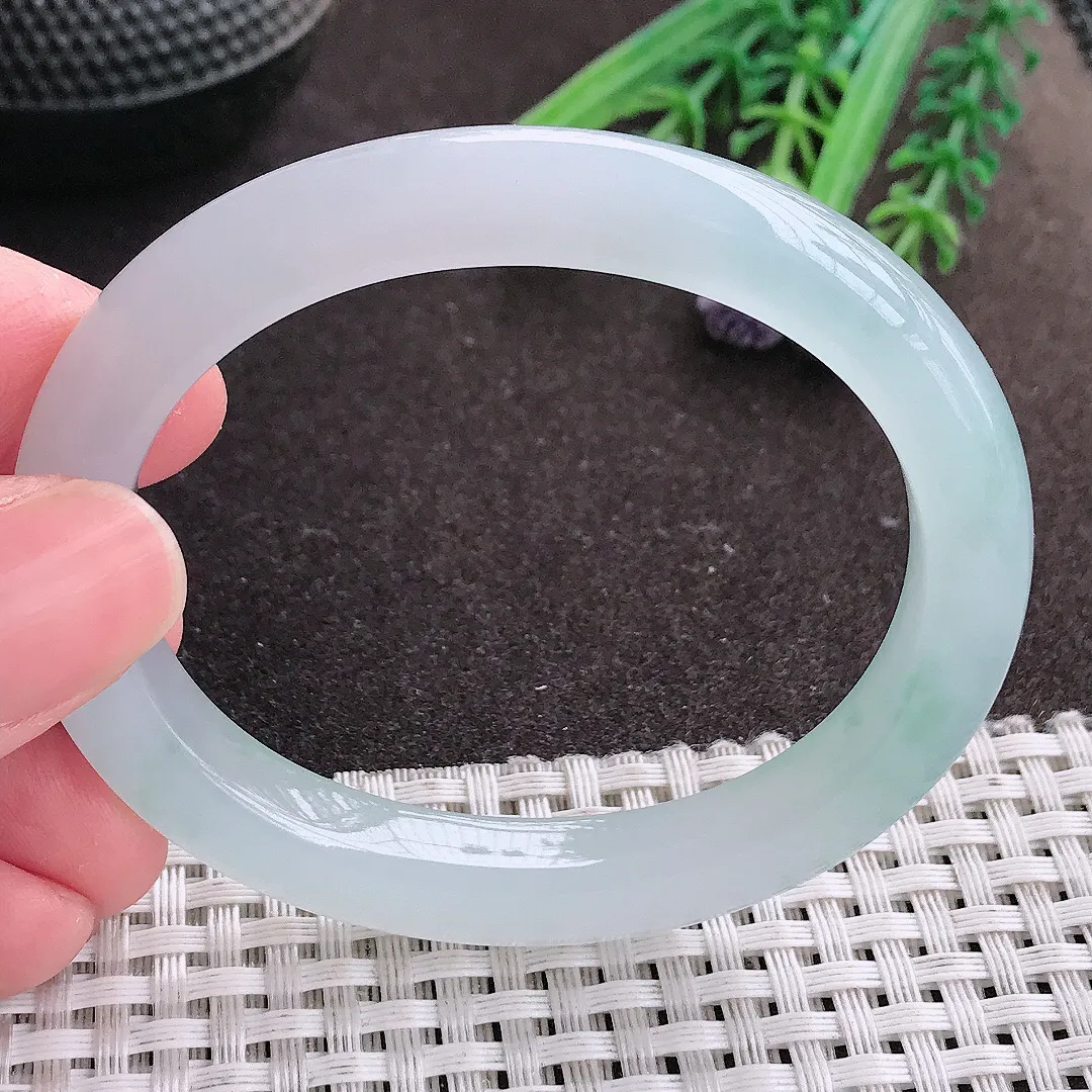 实拍A货翡翠54/46/8.9/8.2老坑冰种果冻胶天空蓝贵妃手镯翡翠玉镯