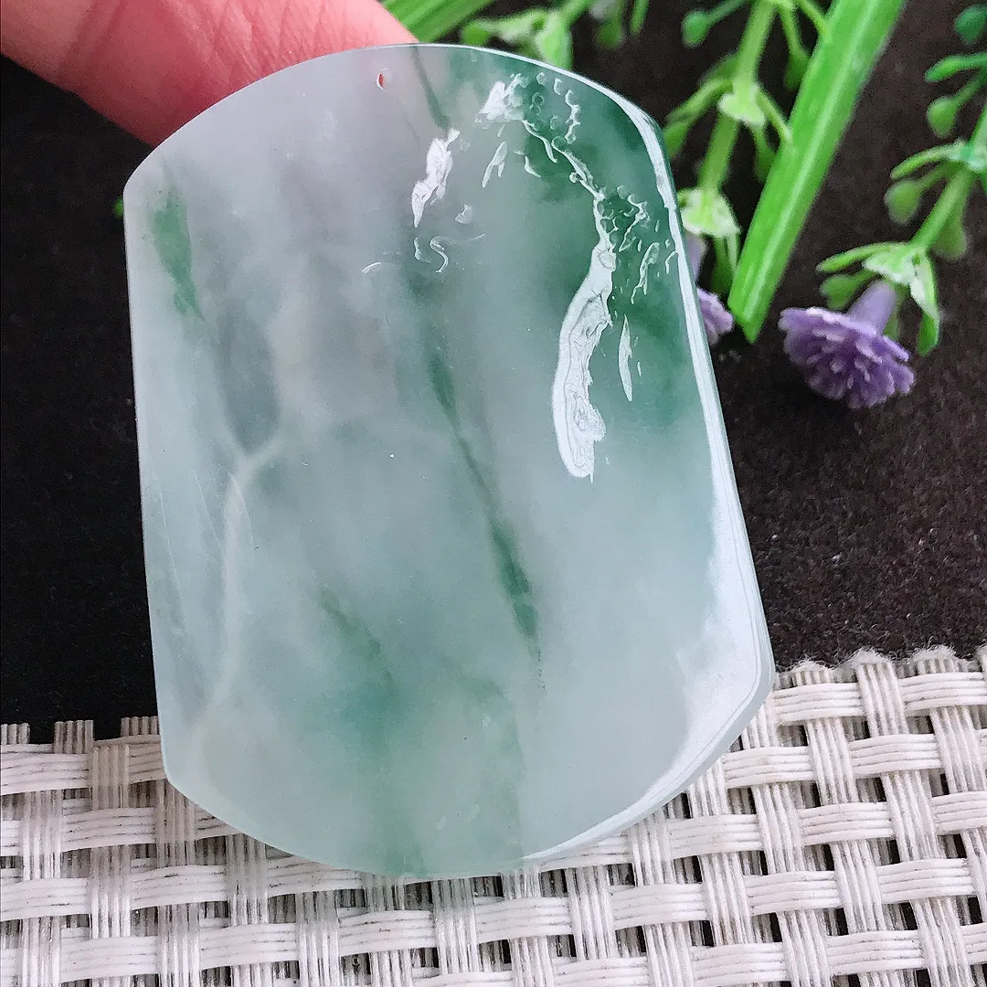 实拍A货翡翠50.6/37.8/5.5老坑冰润起胶冰飘花山水观音吊坠翡翠玉牌挂件