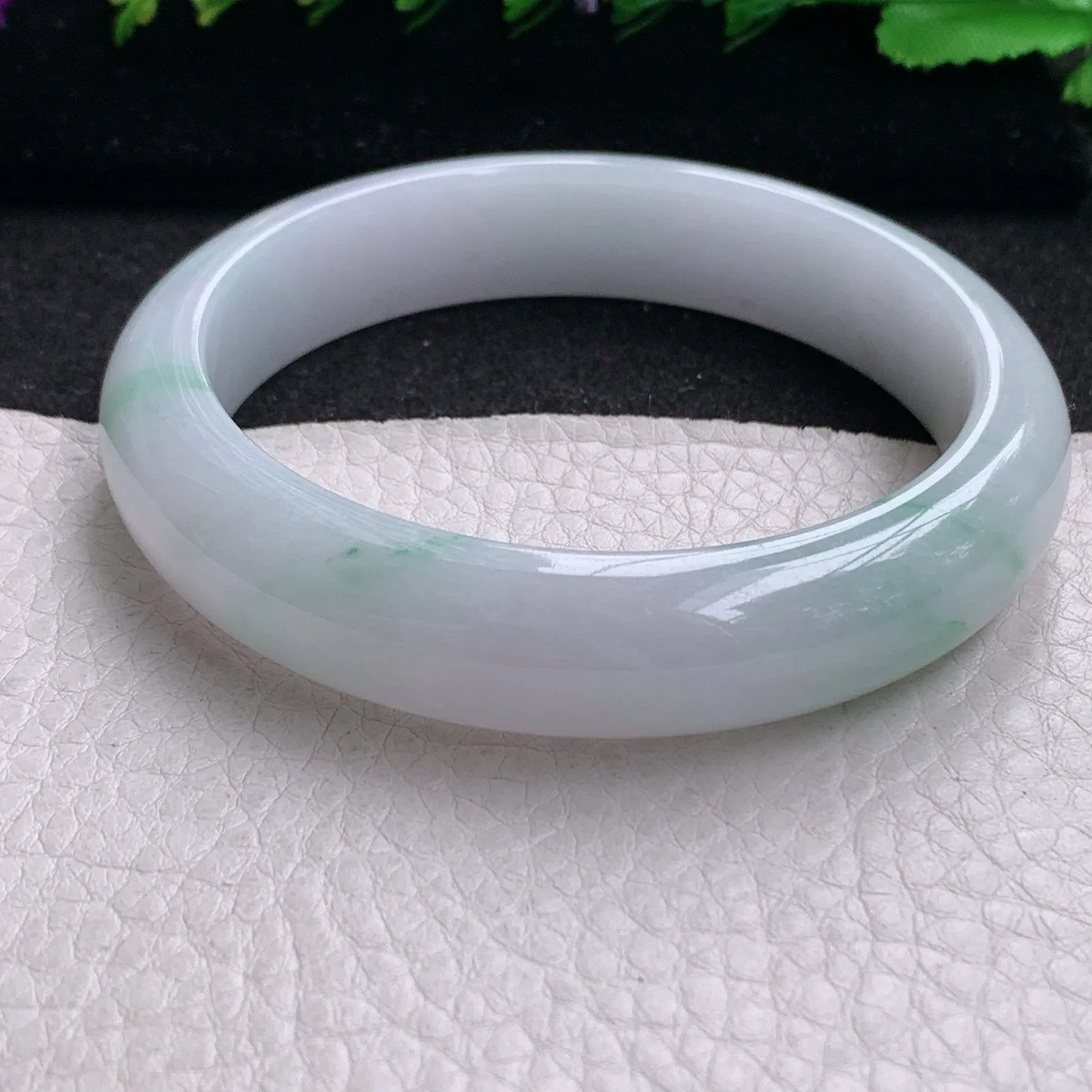 ee实拍59*13.4*8.2平安镯 缅甸翡翠精美飘花水润宽边玉手镯 玉手环