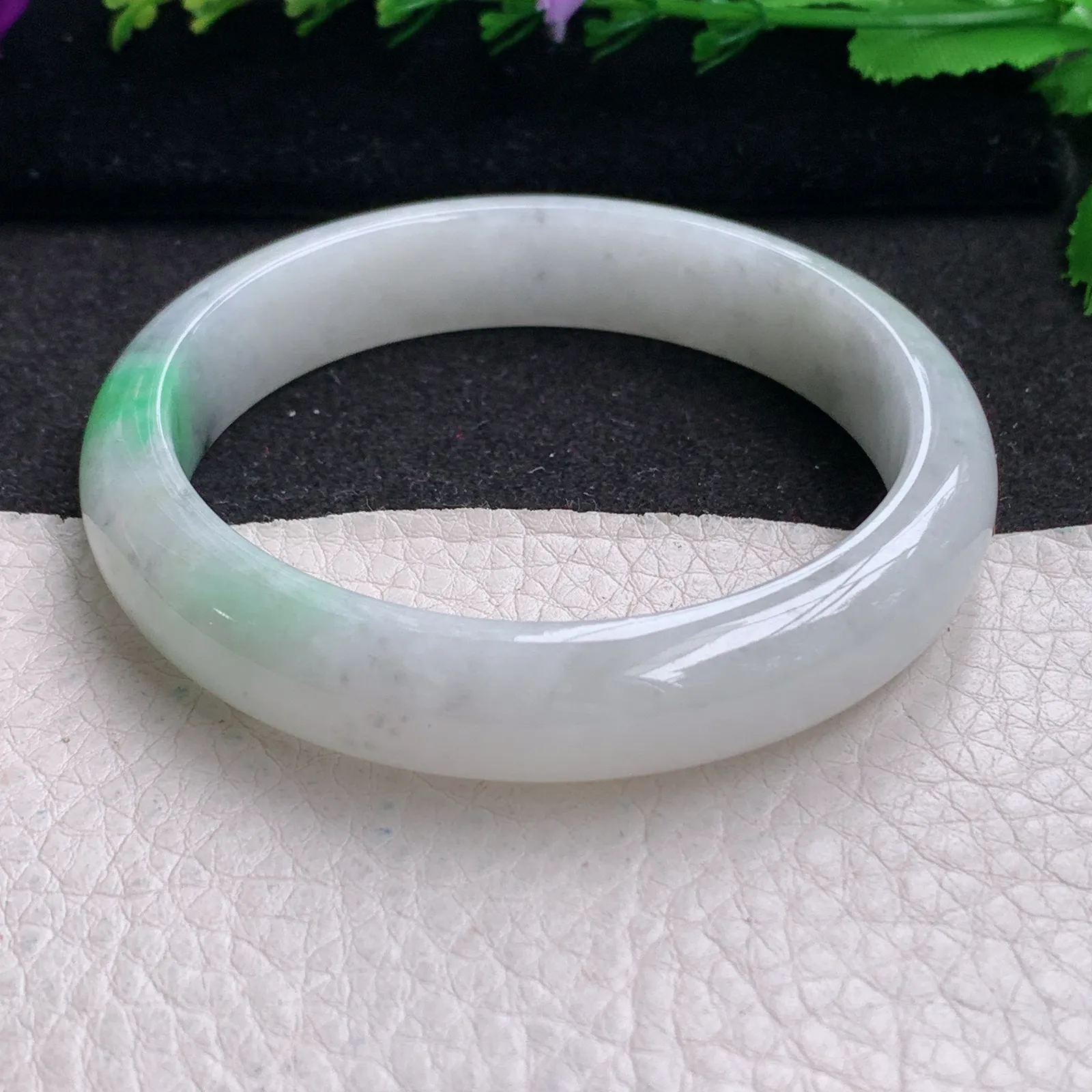 ll实拍58*12.5*8平安镯 缅甸翡翠精美飘绿水润宽边玉手镯 玉手环