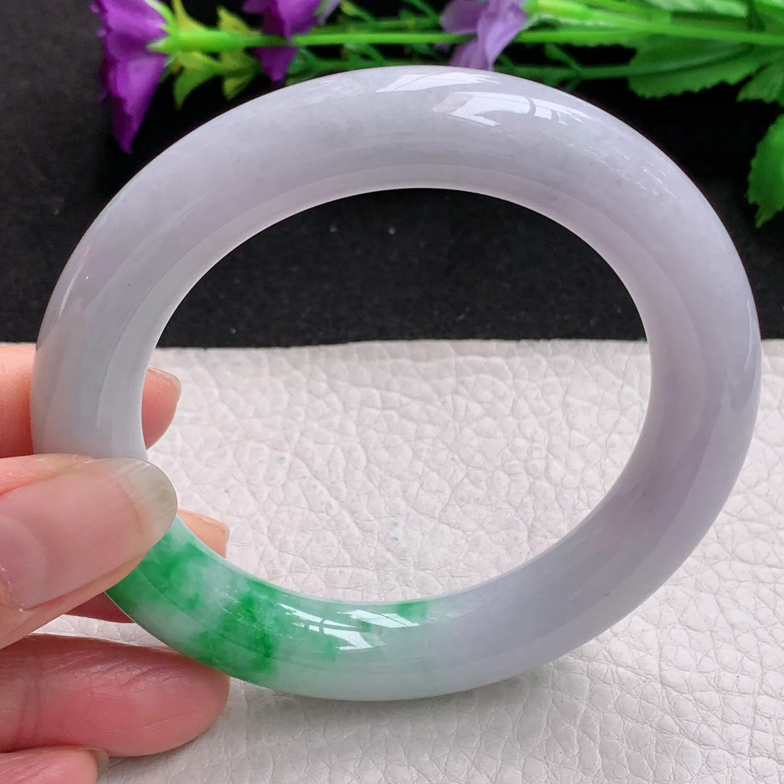 ll实拍57.5*12胖圆镯 缅甸翡翠精美春带彩圆条大气玉手镯 人镯