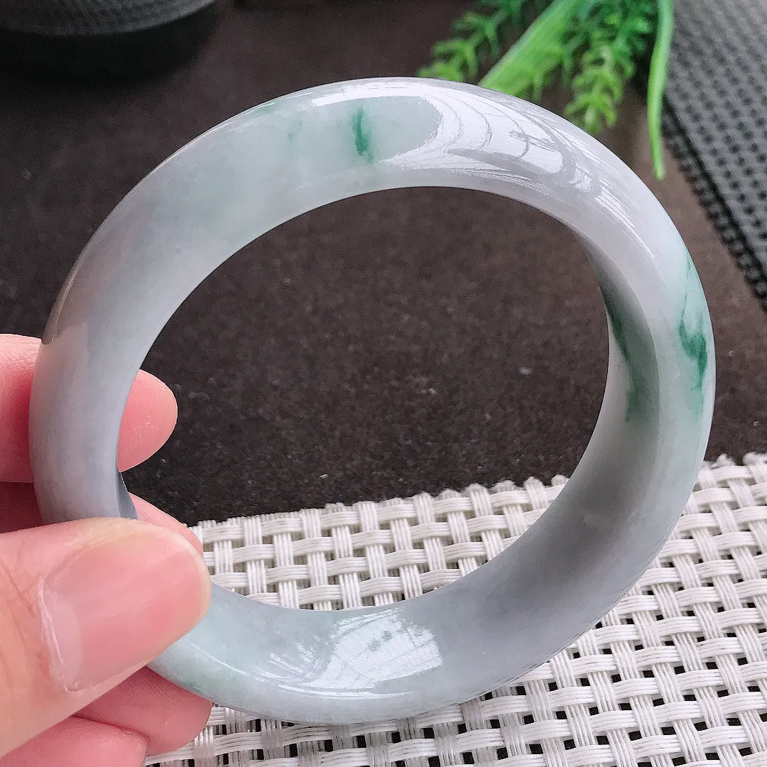 实拍A货翡翠59/17.3/9轮胎镯老坑温润飘花手镯宽边翡翠玉镯