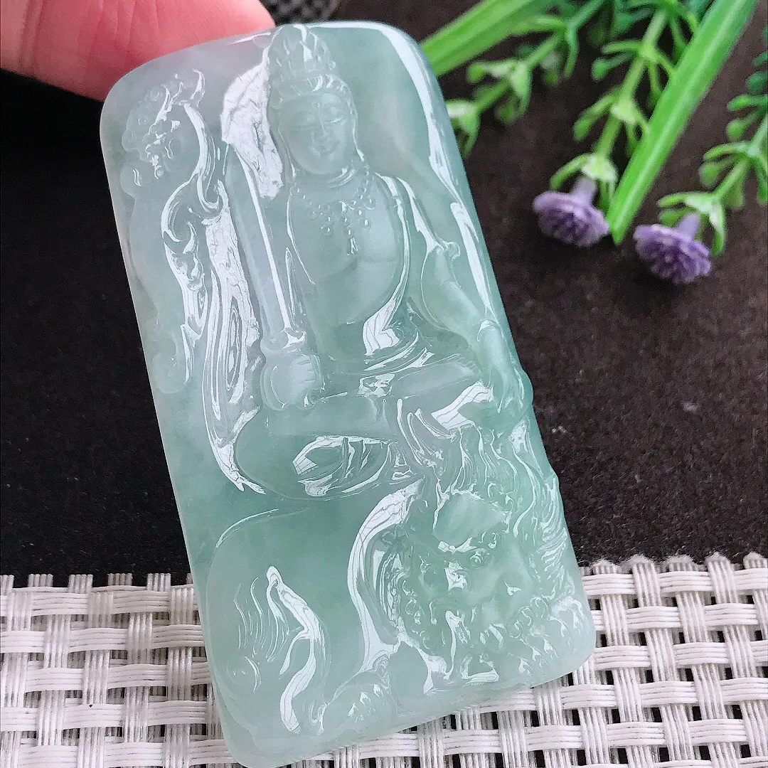 实拍A货翡翠70.6/39/5.5老坑冰胶水灵冰晴绿文殊菩萨吊坠翡翠玉牌挂件