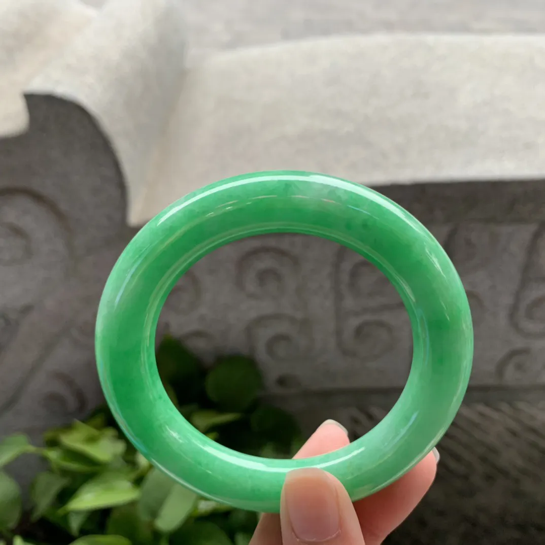 圈口 55.6-11.3【满绿圆条手镯】圆条55 56可戴