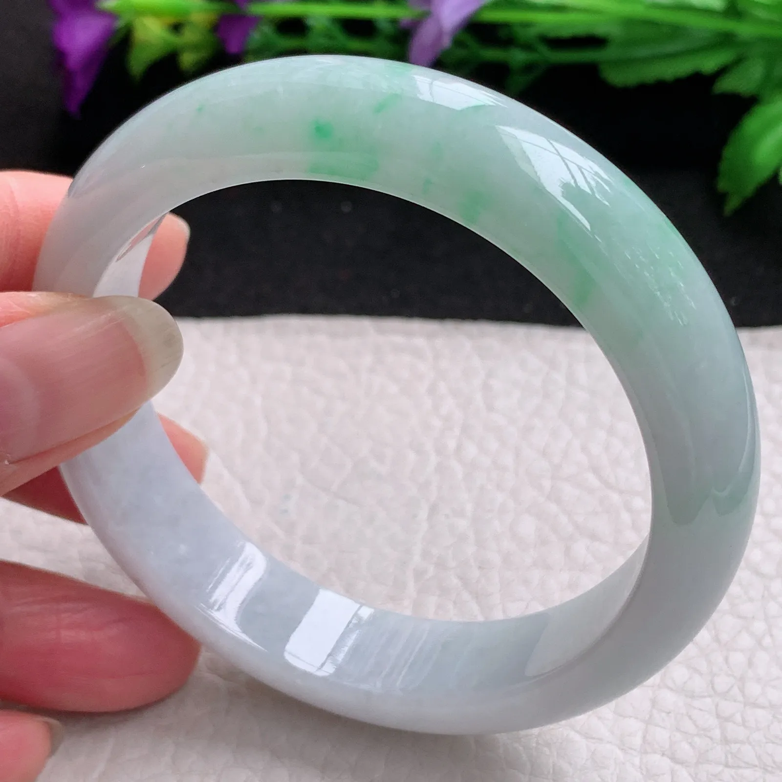 ll实拍58*14*8.5平安镯 缅甸翡翠精美飘绿水润宽边玉手镯 玉手环