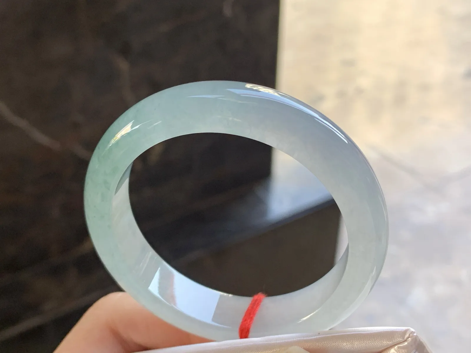 51-12.4-8

冰种手镯^_^清透 水润